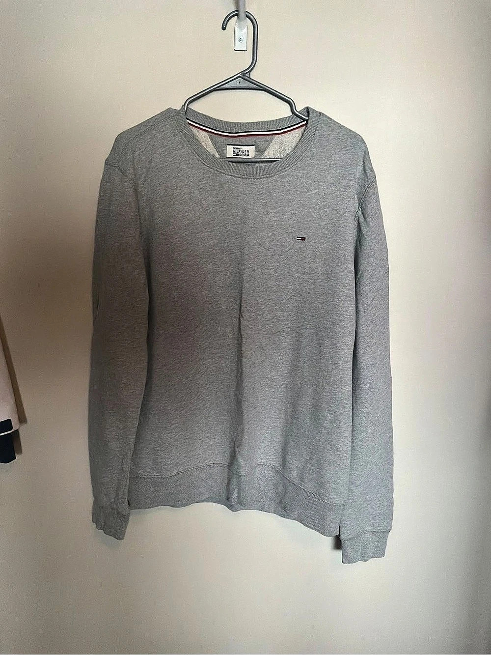 Tommy Hilfiger Flag Logo Crewneck Sweatshirt Men's Gray